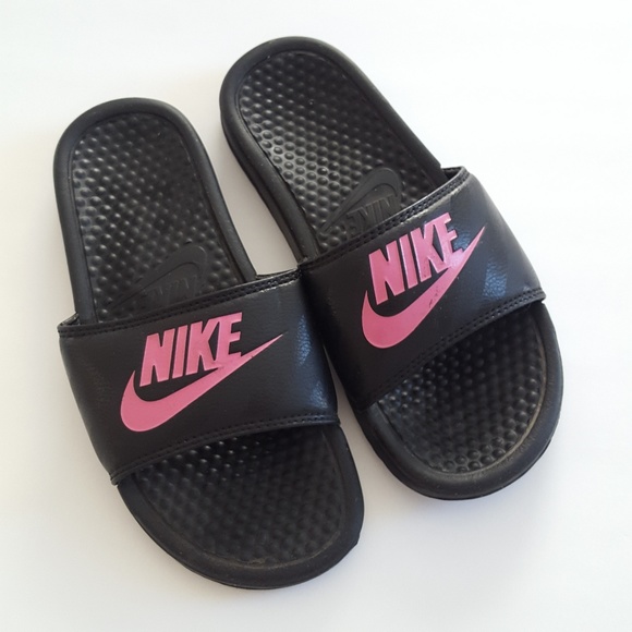 nike slides black and pink